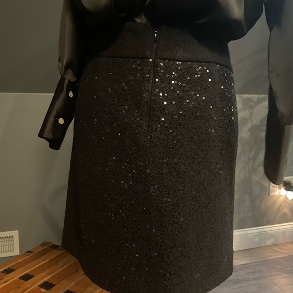 Loft black sequin skirt - Picture 5 of 6